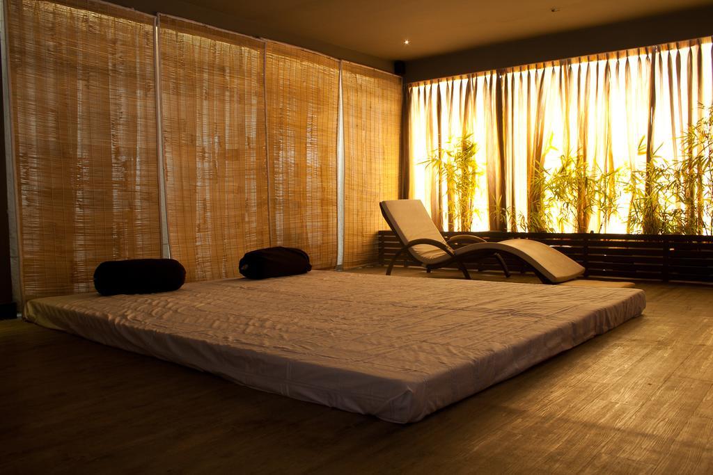Hotel Parc Estique Pune Esterno foto